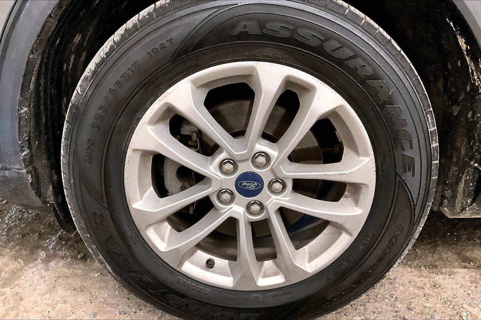 Certified 2020 Ford Escape SE image 8