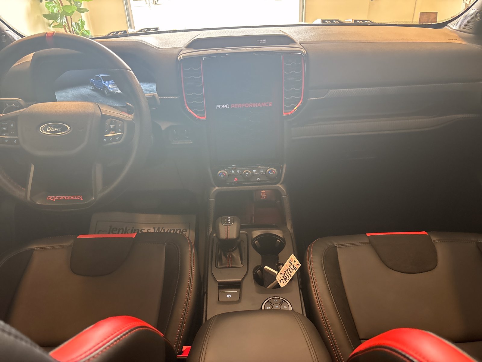 Certified 2025 Ford Ranger Raptor AWD/4WD image 8