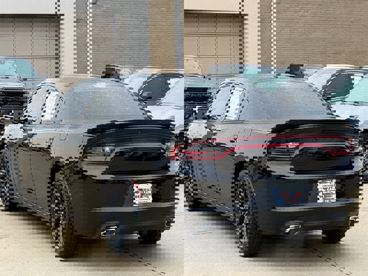 Used 2021 Dodge Charger SXT w/ Blacktop Package image 4