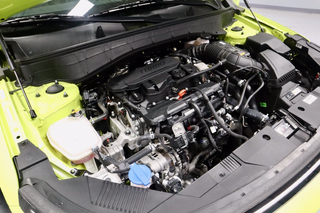 Used 2024 Hyundai Kona Limited AWD/4WD image 19