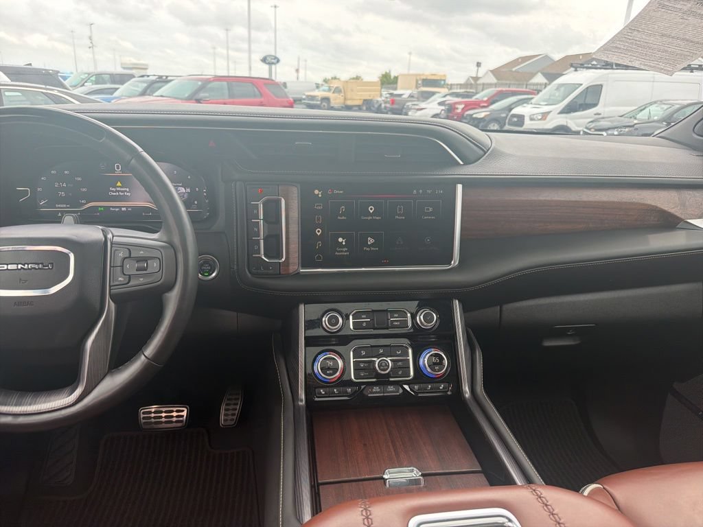Used 2024 GMC Yukon Denali Ultimate AWD/4WD image 20
