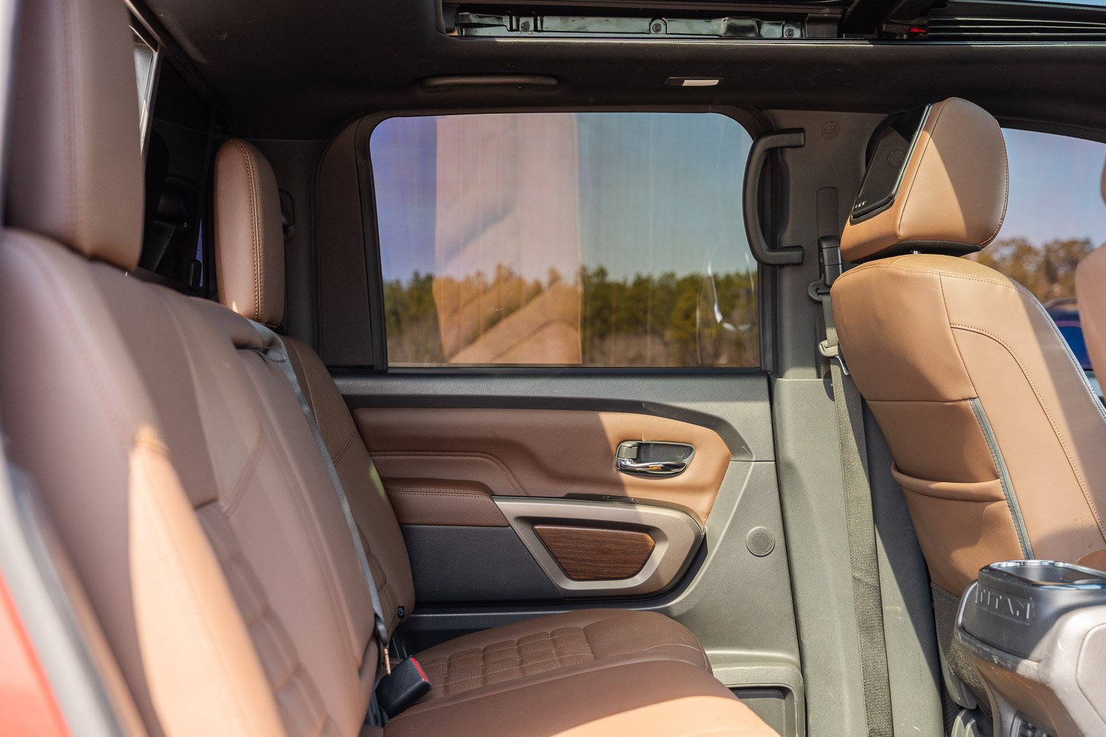 Used 2023 Nissan Titan Platinum Reserve w/ Moonroof Package image 22