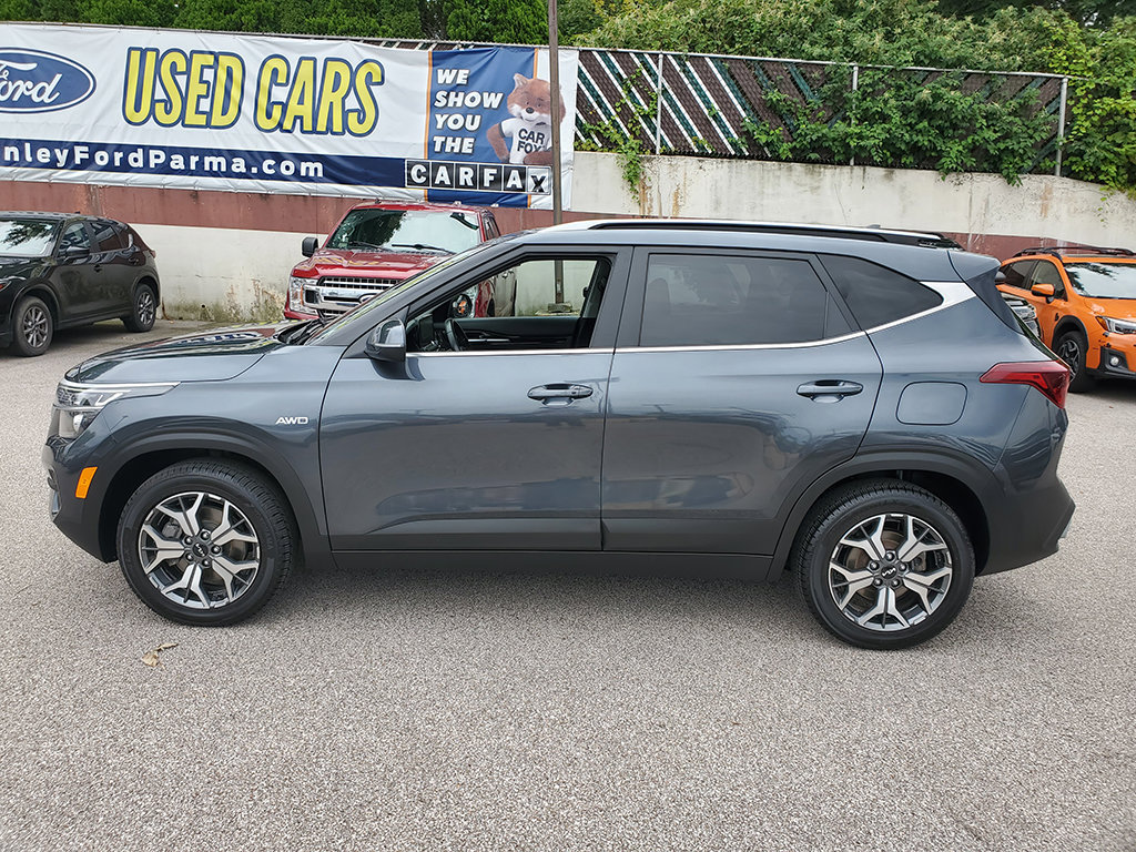 Used 2022 Kia Seltos EX AWD/4WD image 9