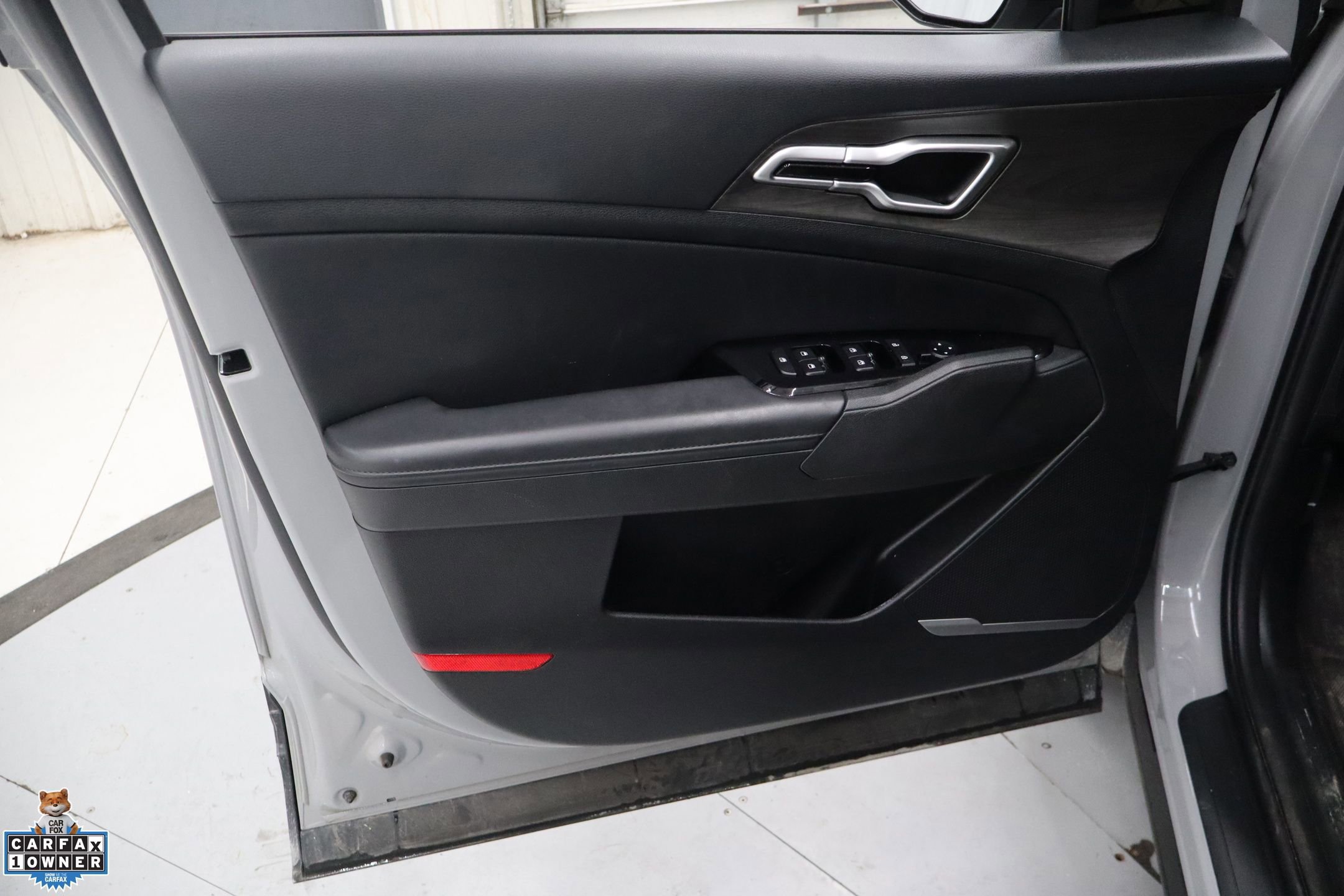 Used 2024 Kia Sportage X-Line w/ X-Line Premium Package image 19