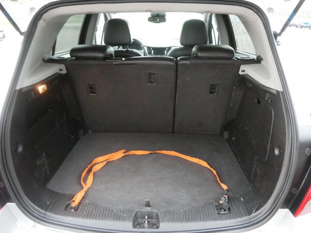 Used 2018 Chevrolet Trax LT w/ Sun & Sound Package image 9