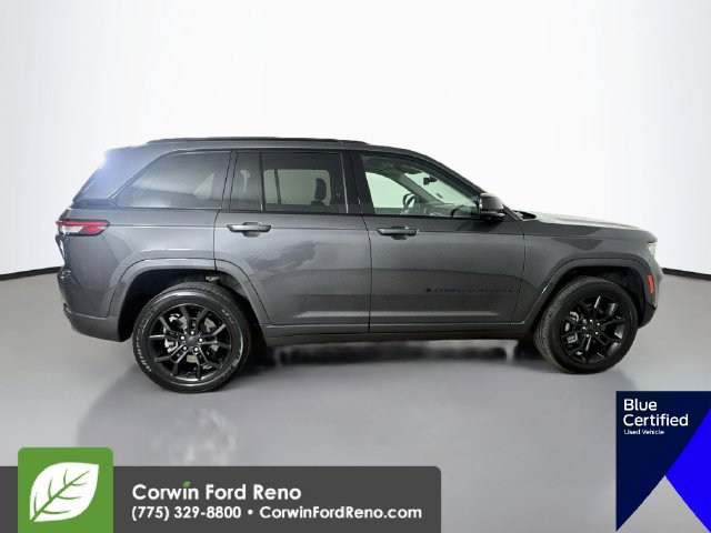 Used 2023 Jeep Grand Cherokee 30th Anniversary AWD/4WD image 10