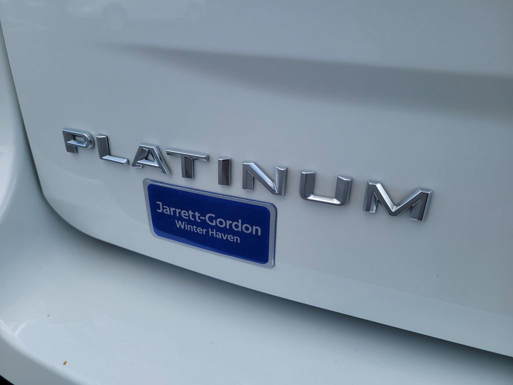 Certified 2025 Ford Expedition Platinum w/ Driver's Package AWD/4WD image 6