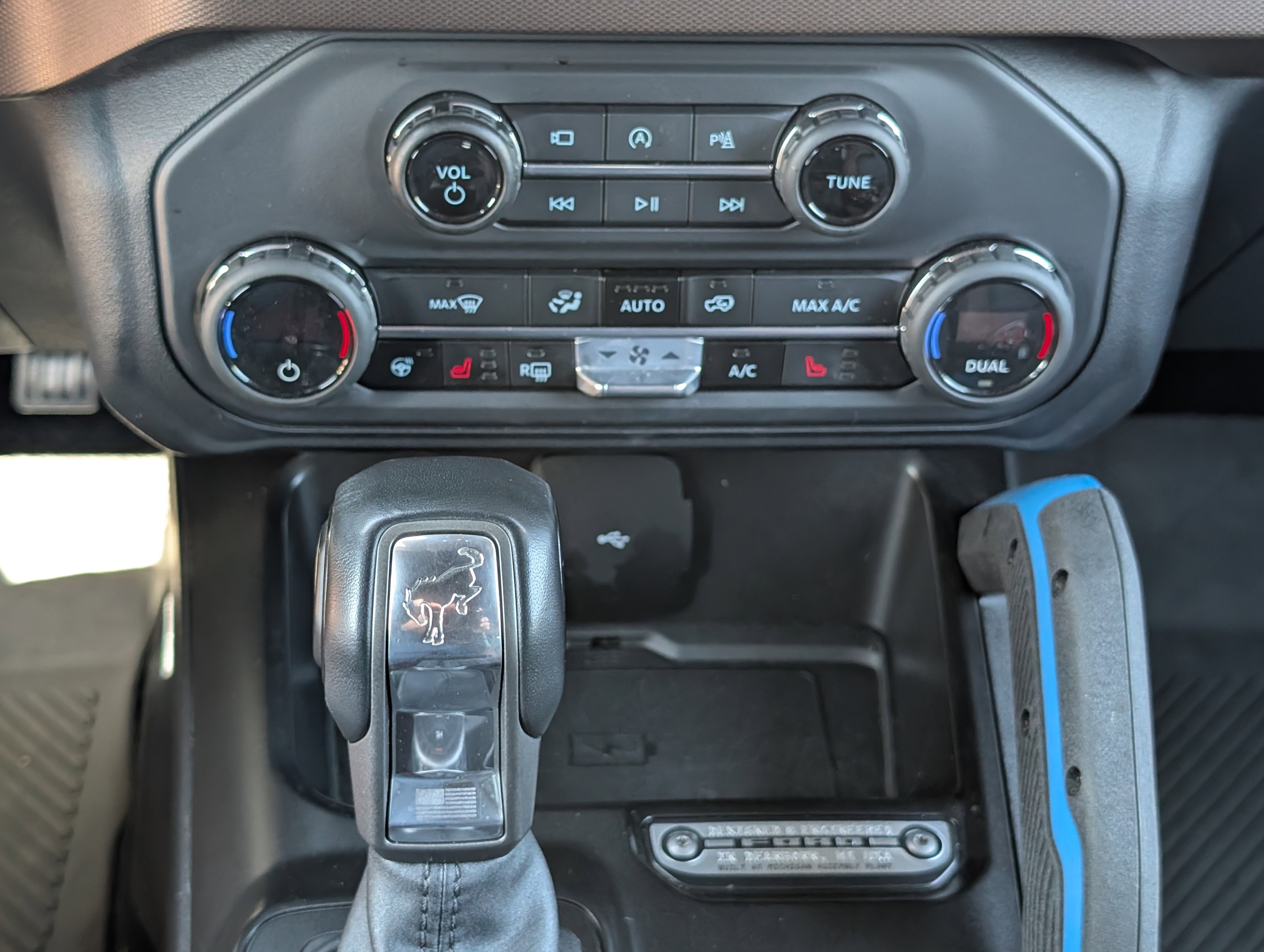 Certified 2023 Ford Bronco Outer Banks w/ Sasquatch Package AWD/4WD image 26
