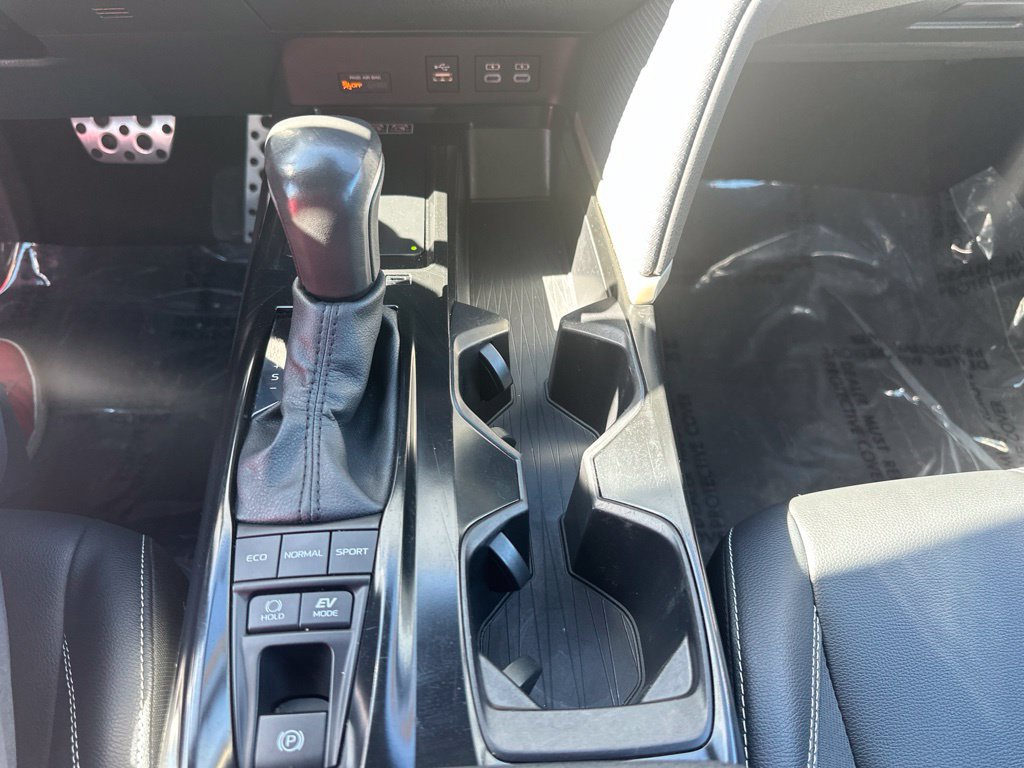 Used 2025 Toyota Camry SE FWD image 48