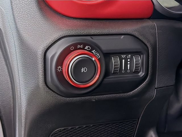 Used 2021 Jeep Wrangler Unlimited Rubicon AWD/4WD image 12
