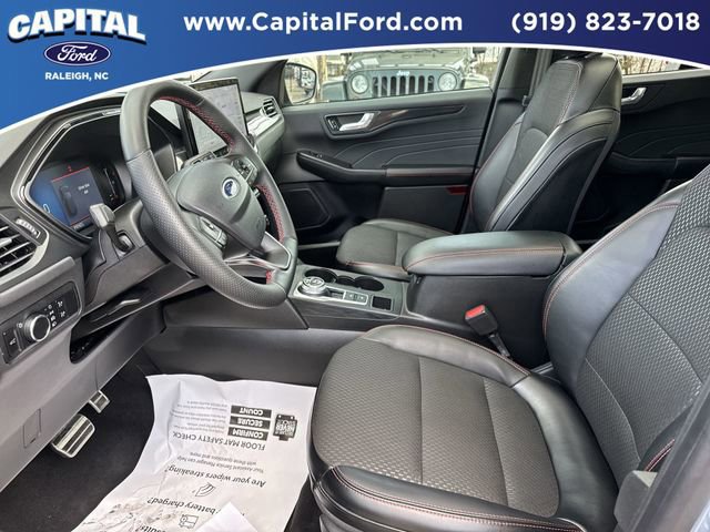 Certified 2024 Ford Escape ST-Line w/ Tech Pack #1 image 17