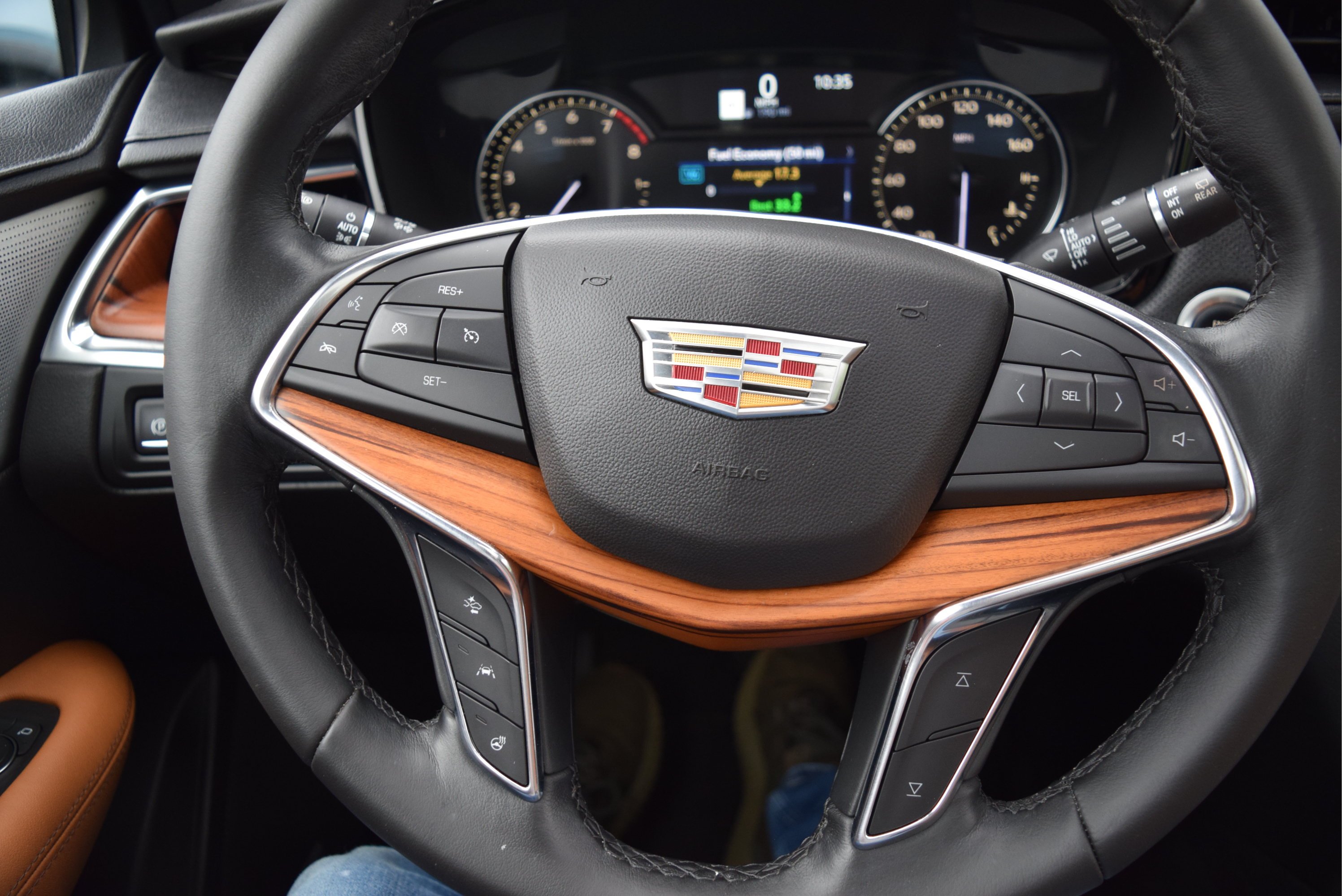 Used 2020 Cadillac XT5 Premium Luxury AWD/4WD image 13