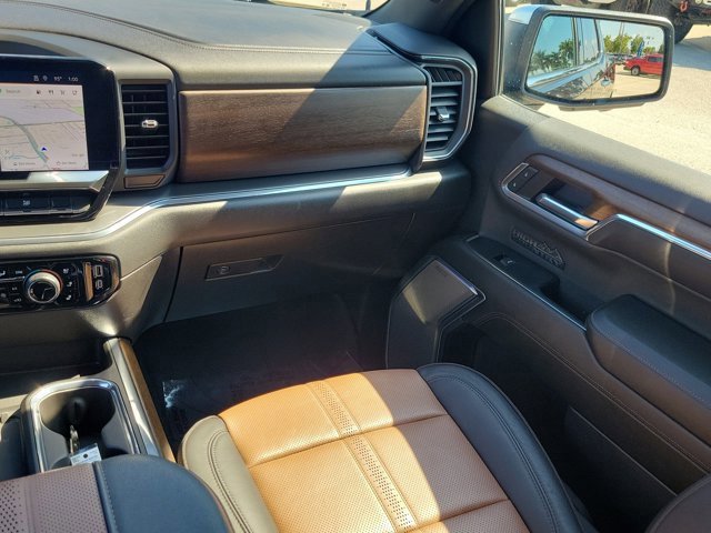 Used 2024 Chevrolet Silverado 1500 High Country image 22