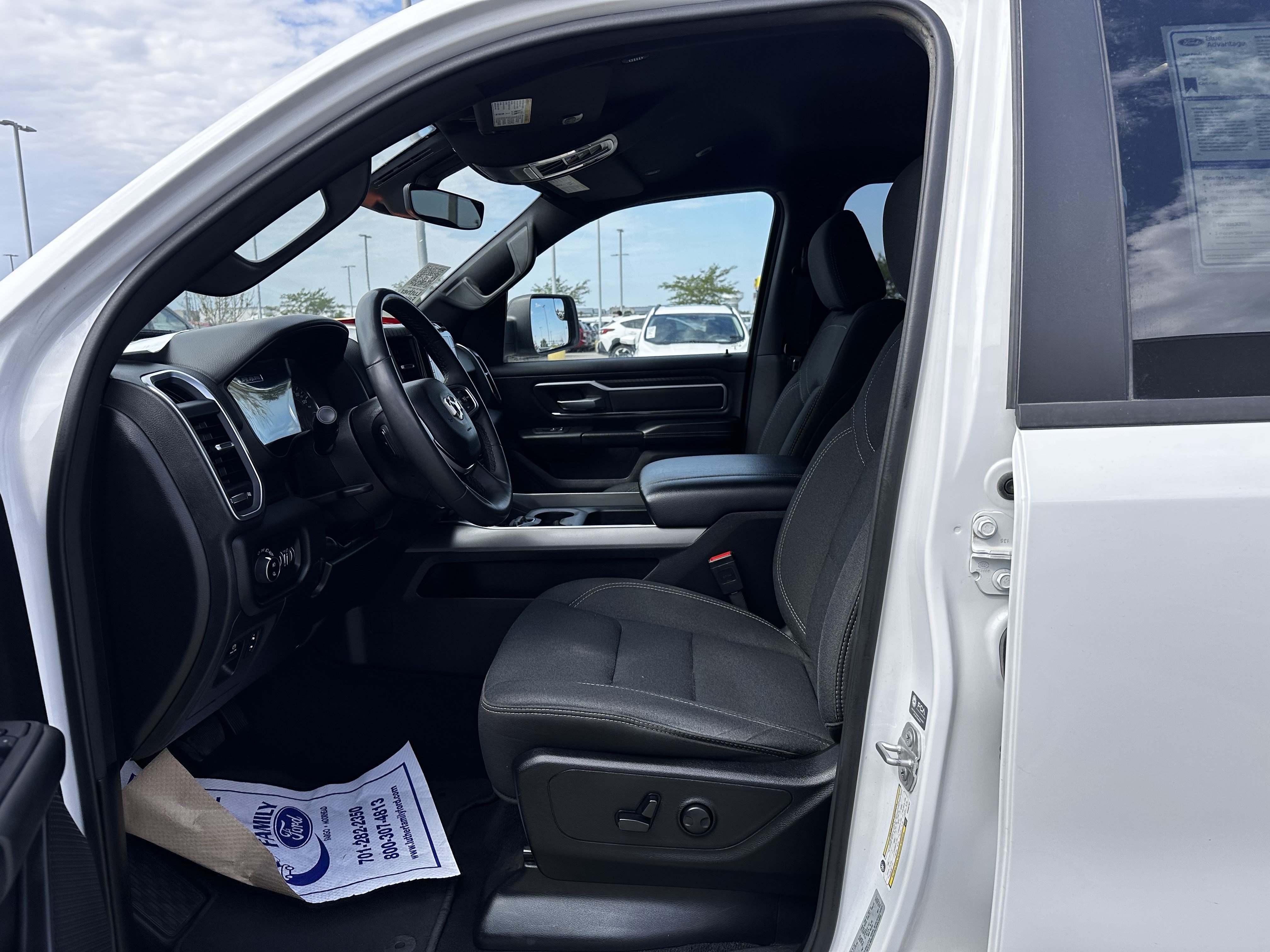 Used 2025 RAM 1500 Big Horn AWD/4WD image 20
