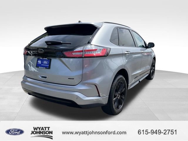 Certified 2022 Ford Edge SE w/ Black Appearance Package image 3