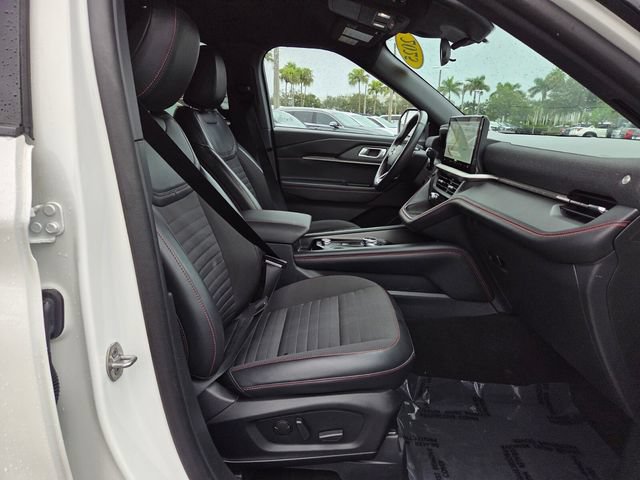 Certified 2025 Ford Explorer ST-Line AWD/4WD image 17
