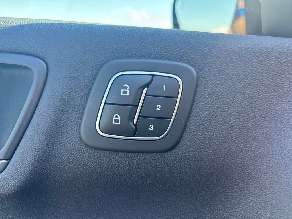 Certified 2023 Ford Escape Active w/ Tech Pack #2 AWD/4WD image 28