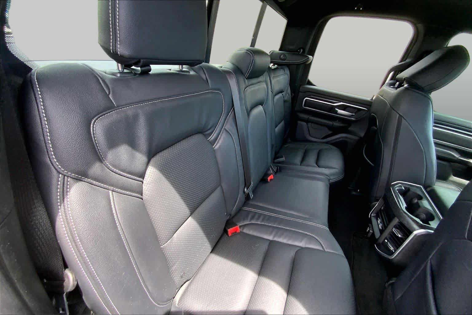 Used 2022 RAM 1500 Big Horn w/ Night Edition RWD image 20