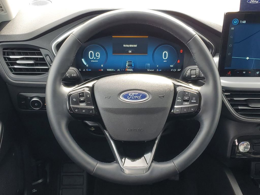 Certified 2025 Ford Escape Platinum AWD/4WD image 27