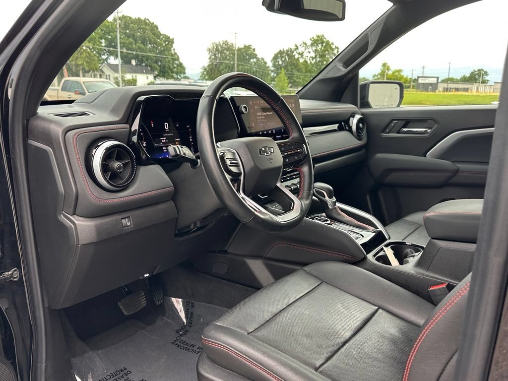 Used 2023 Chevrolet Colorado Z71 w/ Z71 Convenience Package 2 AWD/4WD image 13