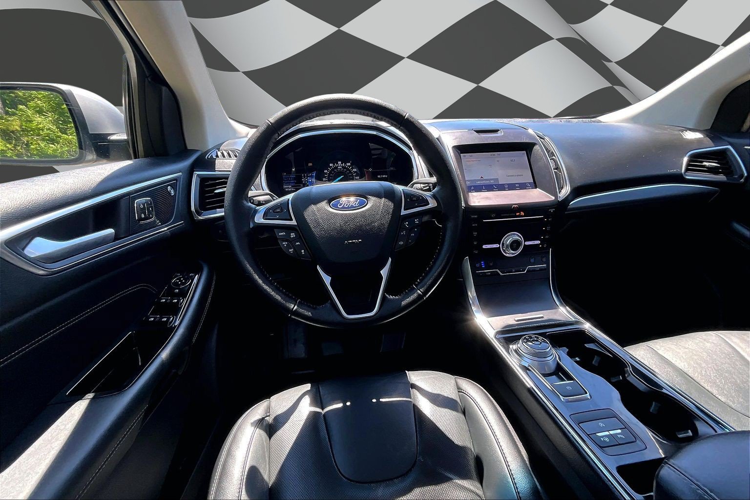 Certified 2019 Ford Edge Titanium w/ Equipment Group 301A FWD image 4