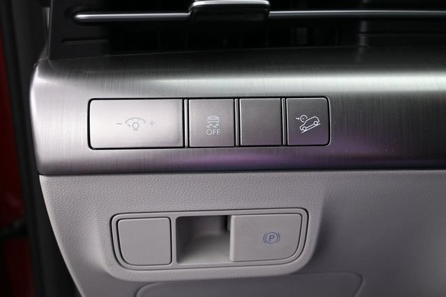 Used 2025 Hyundai Kona SEL FWD image 23