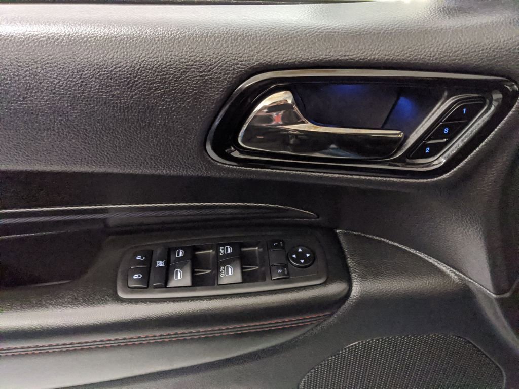 Used 2025 Dodge Durango GT AWD/4WD image 16