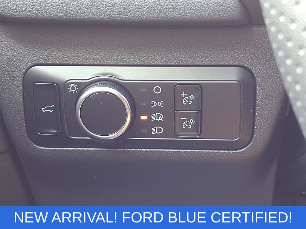 Certified 2023 Ford Escape ST-Line w/ Tech Pack #1 AWD/4WD image 19