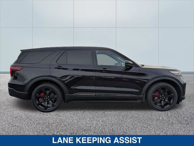 Certified 2022 Ford Explorer ST w/ Equipment Group 401A AWD/4WD image 2
