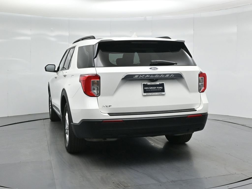 Certified 2023 Ford Explorer XLT RWD image 27