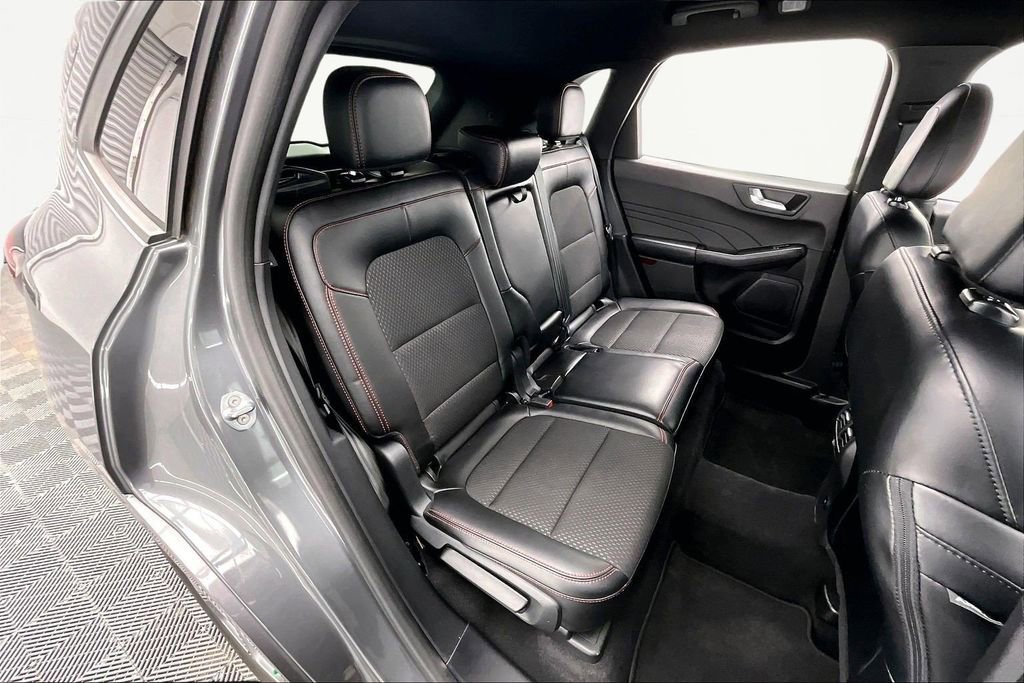 Certified 2024 Ford Escape ST-Line w/ Tech Pack #1 image 27