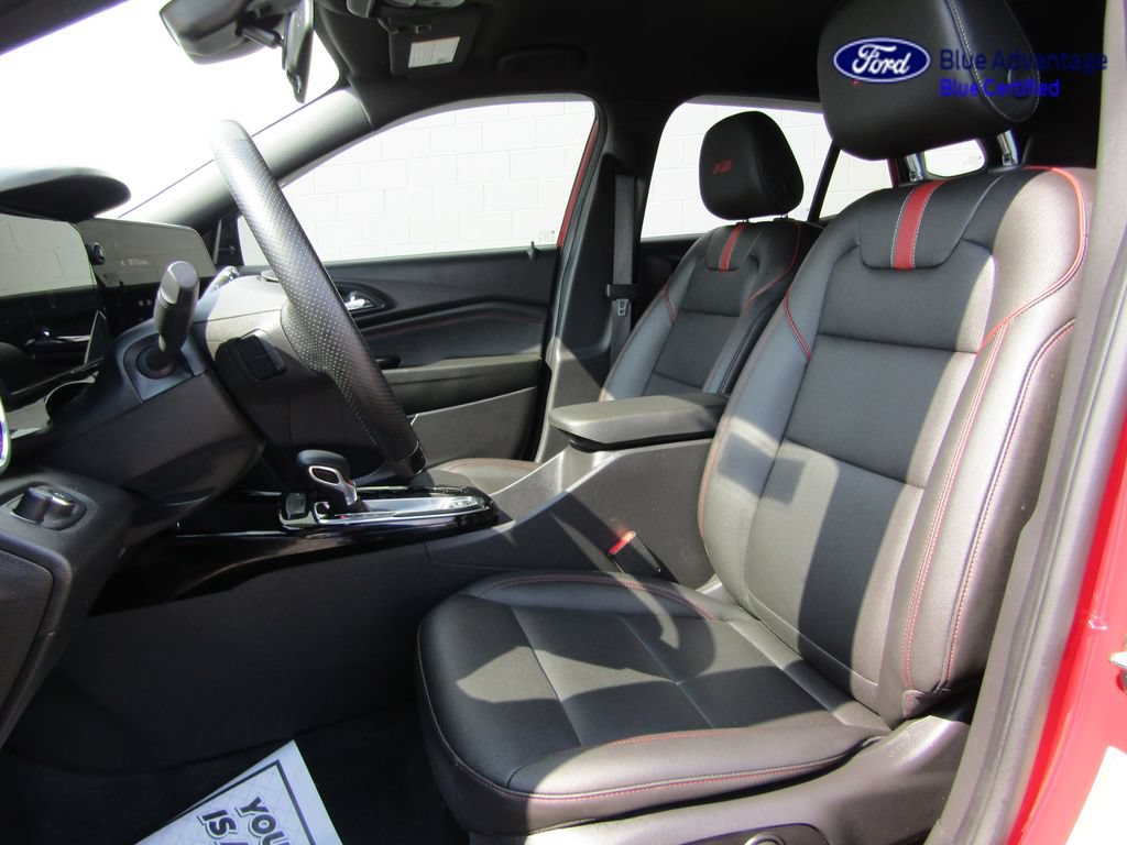 Used 2026 Chevrolet Trax RS w/ Driver Confidence Package FWD image 3