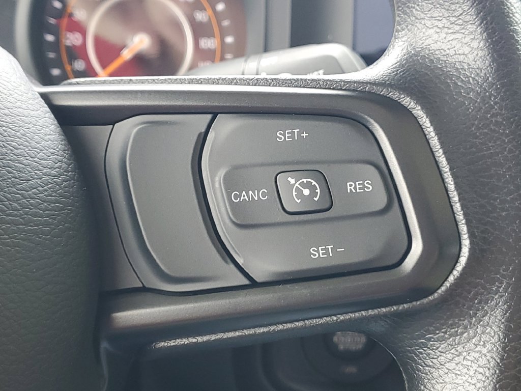 Used 2025 Jeep Gladiator Sport AWD/4WD image 22