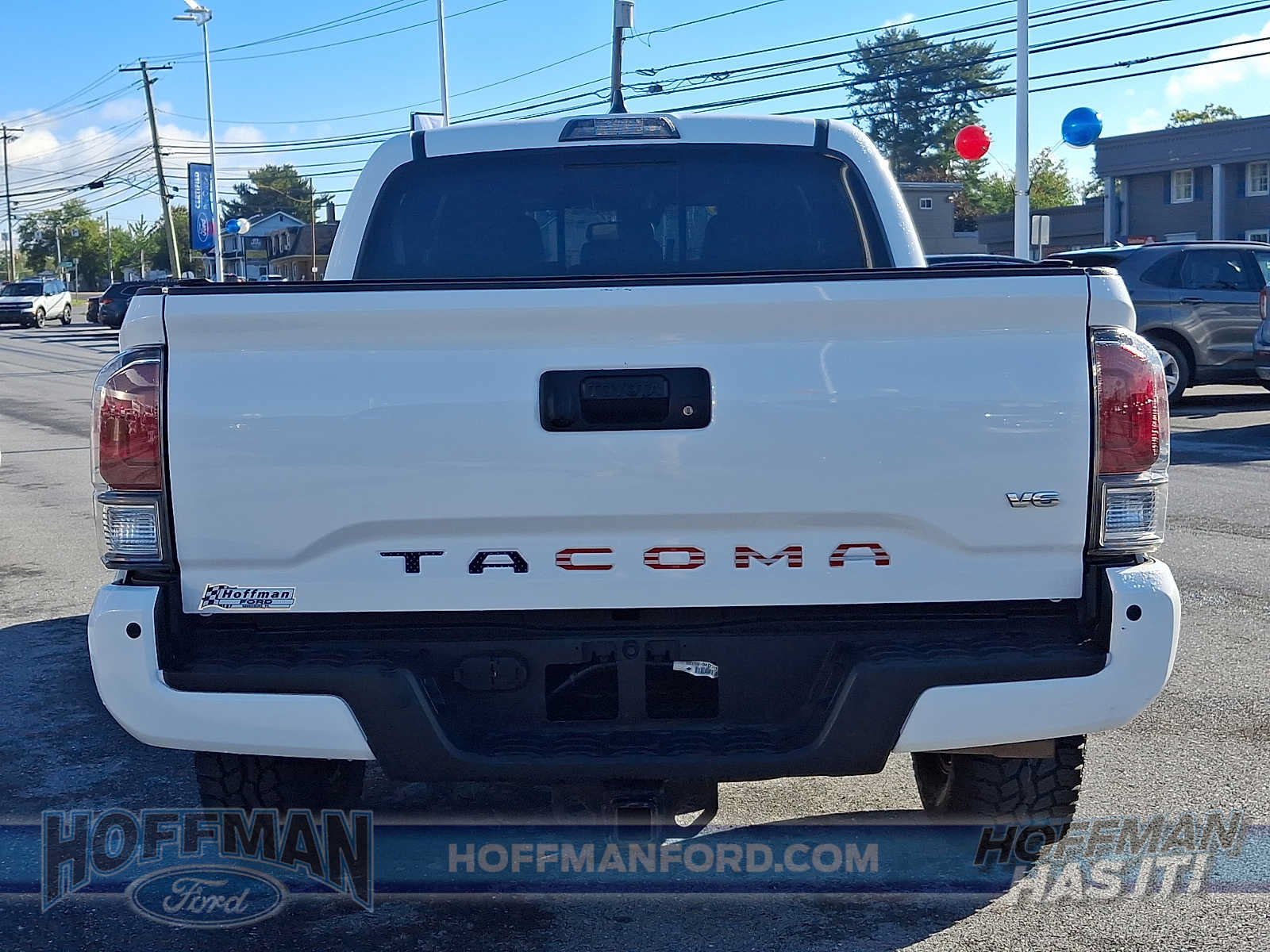 Used 2023 Toyota Tacoma TRD Off-Road w/ Technology Package AWD/4WD image 5