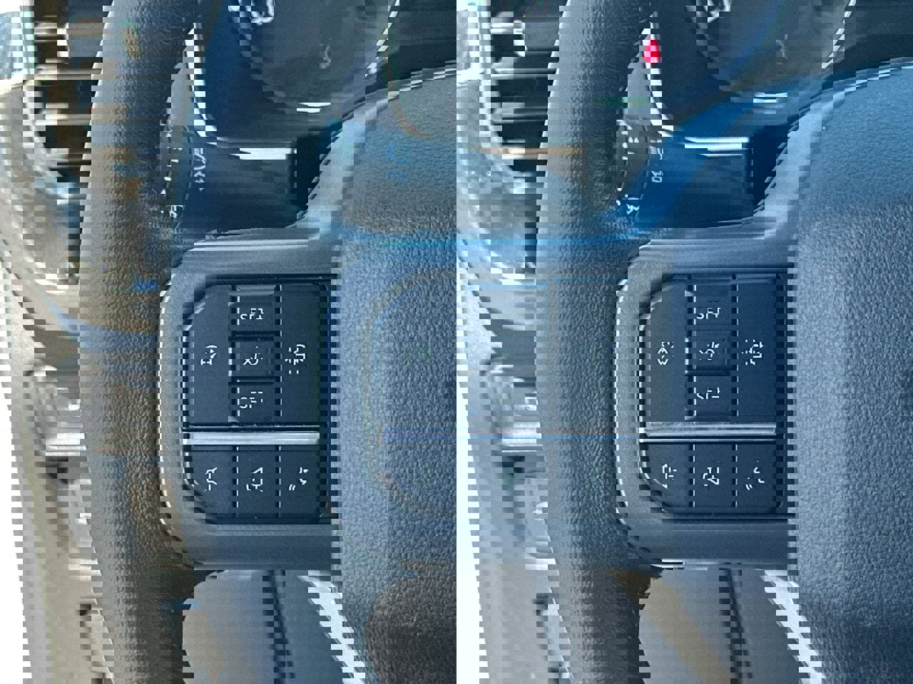 Certified 2022 Ford F150 XLT w/ Equipment Group 302A High image 26