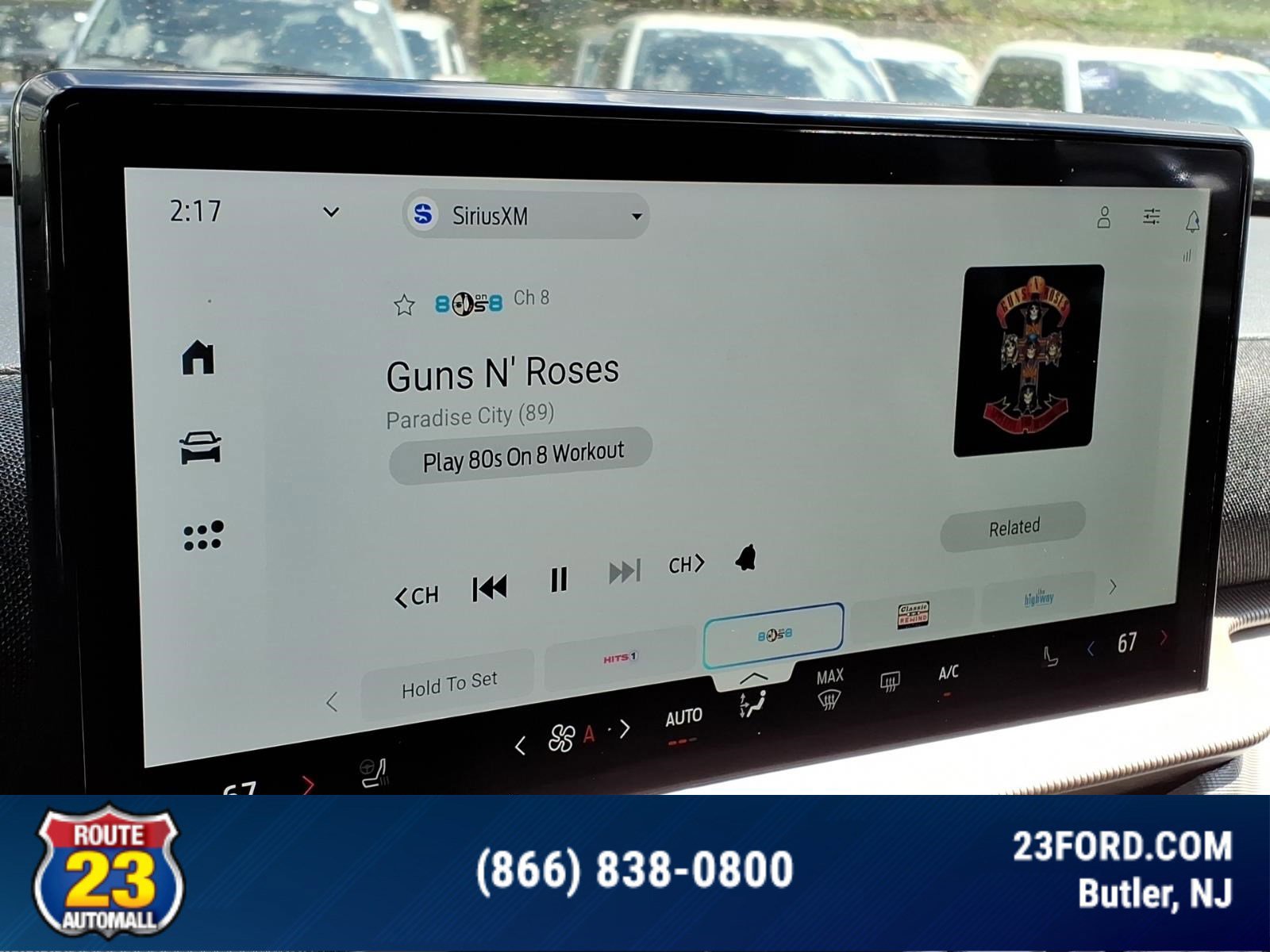 Certified 2025 Ford Explorer Active w/ Active Comfort Package AWD/4WD image 18