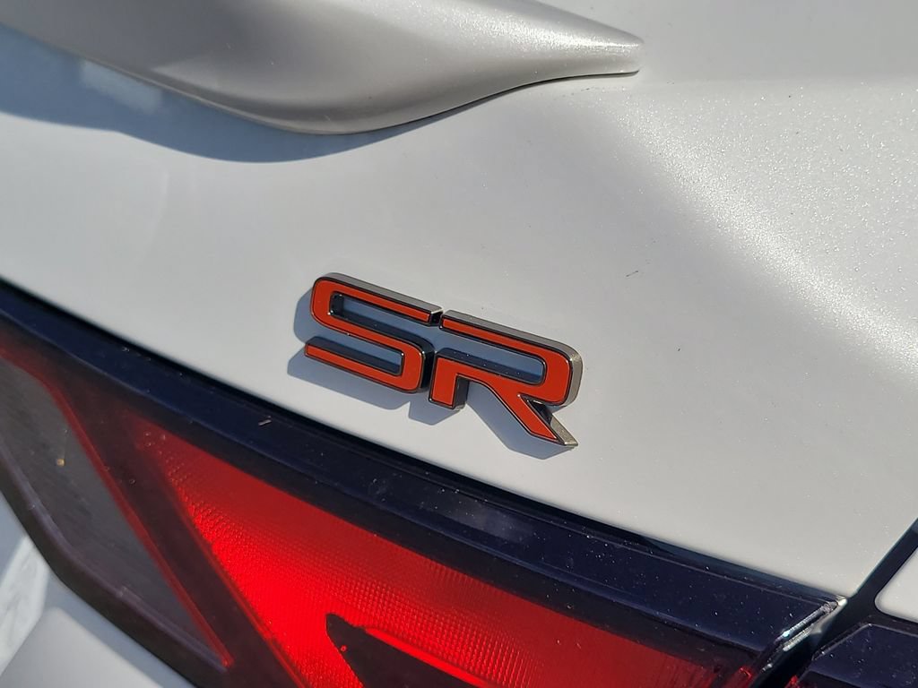 Used 2025 Nissan Sentra SR FWD image 6