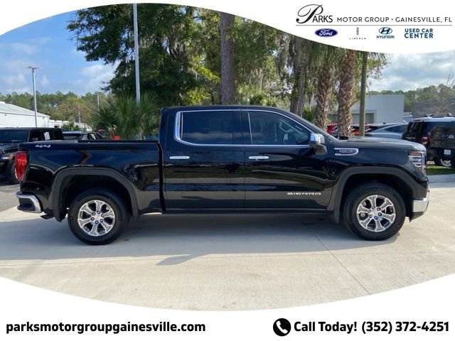 Used 2024 GMC Sierra 1500 SLT AWD/4WD image 3