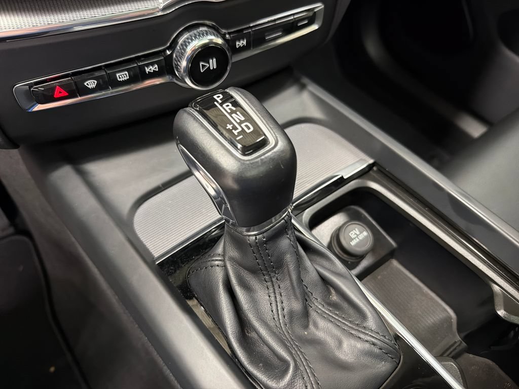 Used 2019 Volvo XC60 T5 Inscription w/ Protection Package Premier FWD image 28