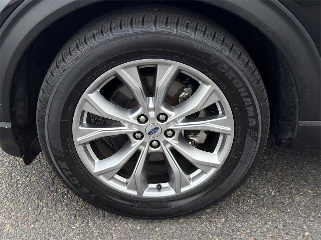 Certified 2021 Ford Explorer XLT w/ Equipment Group 202A image 11