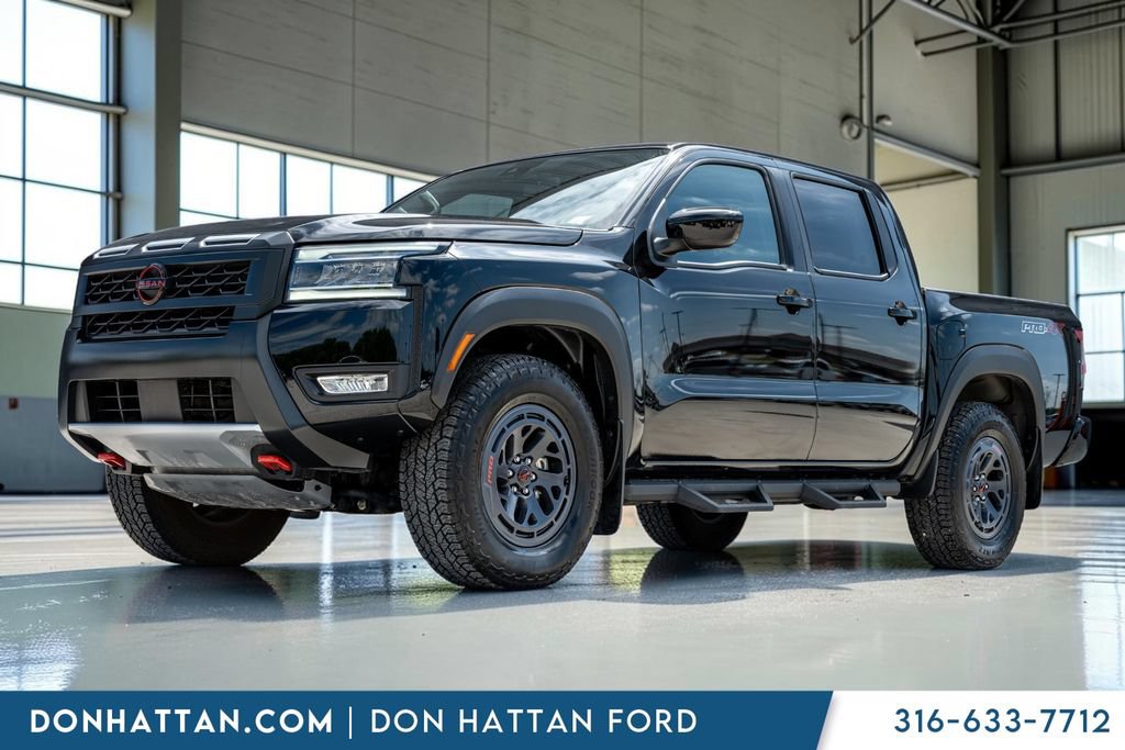 Used 2025 Nissan Frontier PRO-4X AWD/4WD image 1