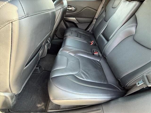 Used 2020 Jeep Cherokee Limited image 13