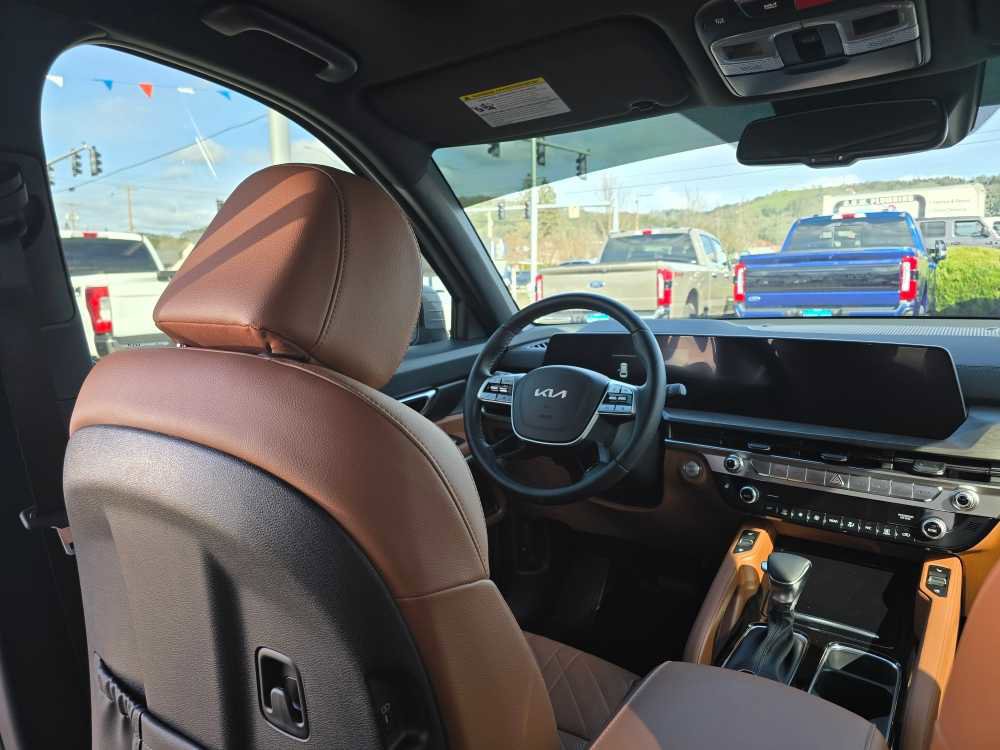 Used 2025 Kia Telluride EX X-Line image 11