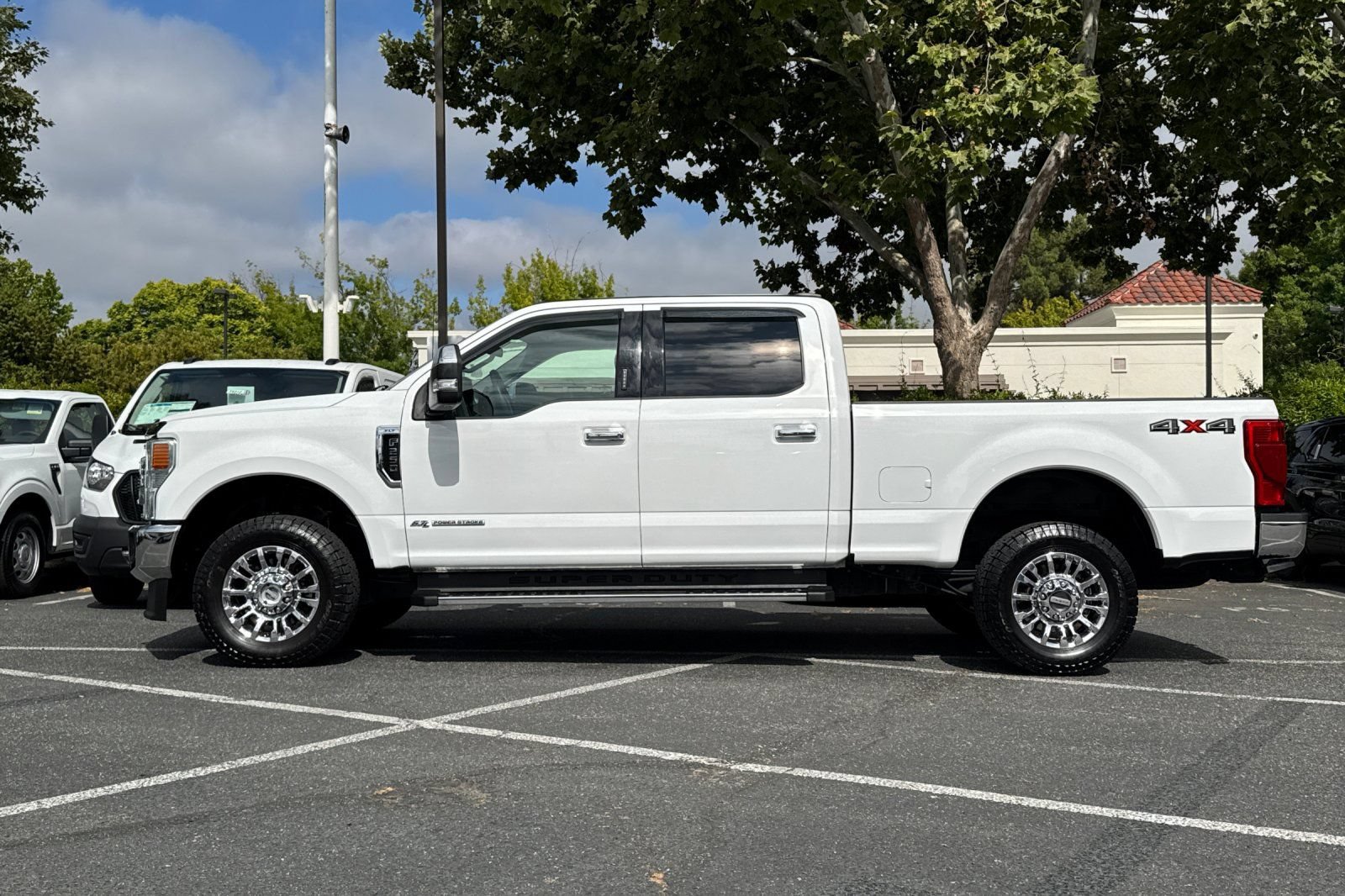 Certified 2022 Ford F250 XLT w/ XLT Premium Package AWD/4WD image 8