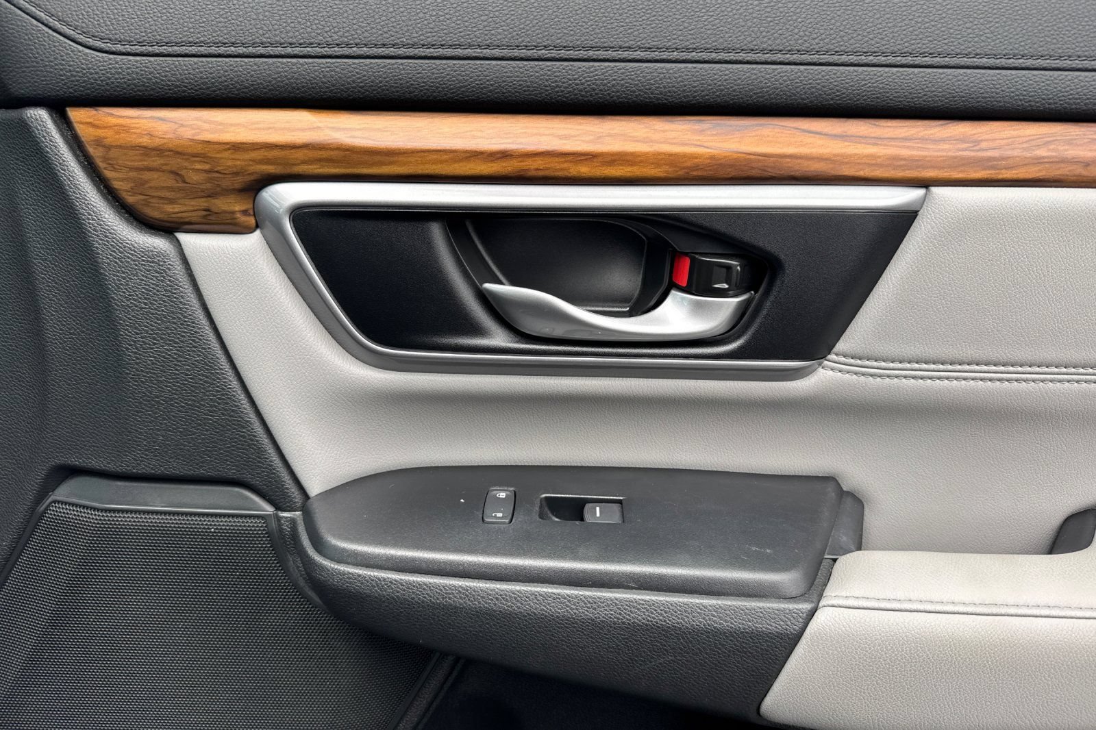 Used 2017 Honda CR-V EX-L image 14