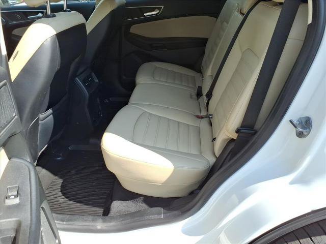 Certified 2023 Ford Edge SEL w/ Convenience Package AWD/4WD image 9