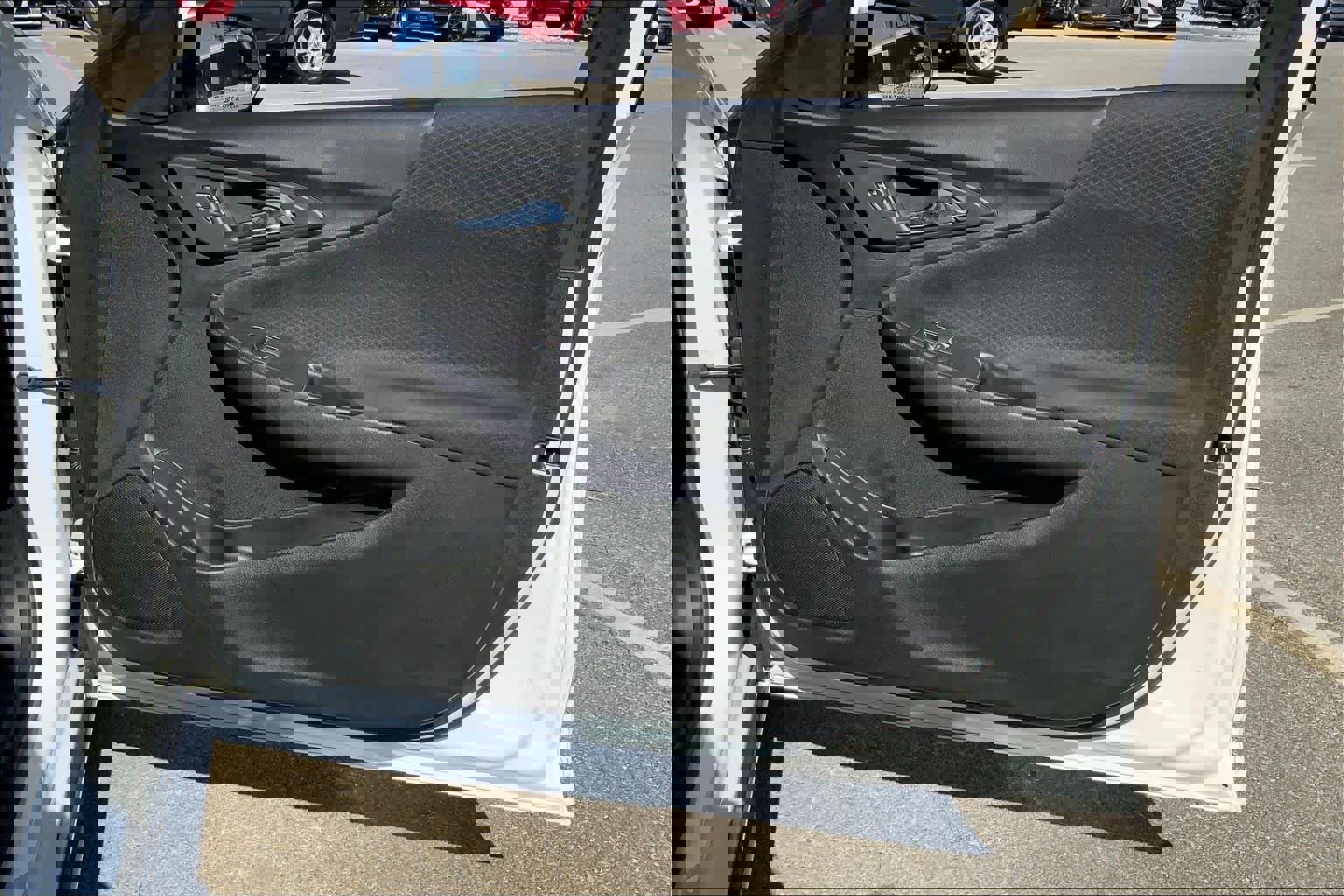 Used 2023 Chevrolet Malibu LT image 22