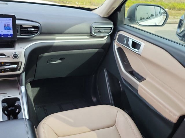 Certified 2023 Ford Explorer XLT w/ Equipment Group 202A image 22