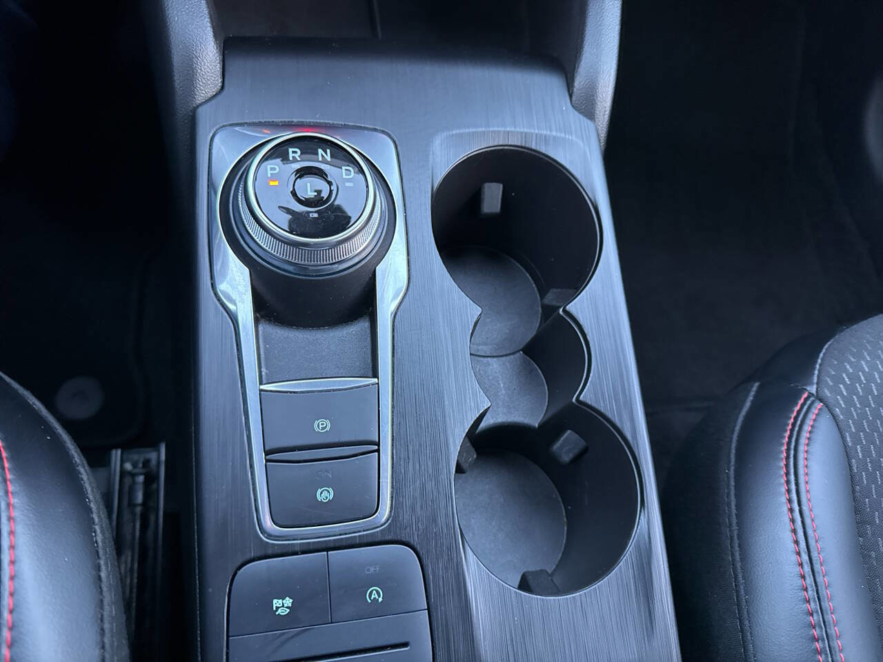 Certified 2025 Ford Escape ST-Line Select image 34