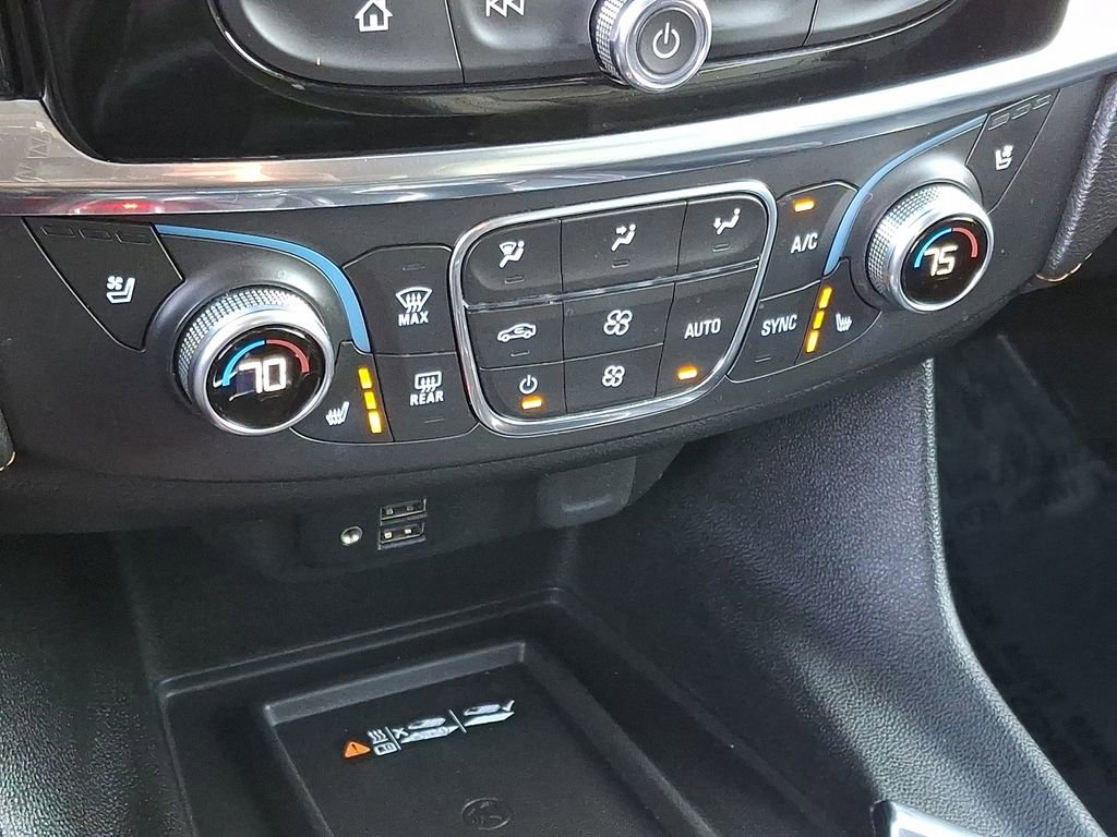 Used 2020 Chevrolet Traverse Premier w/ Redline Edition image 17